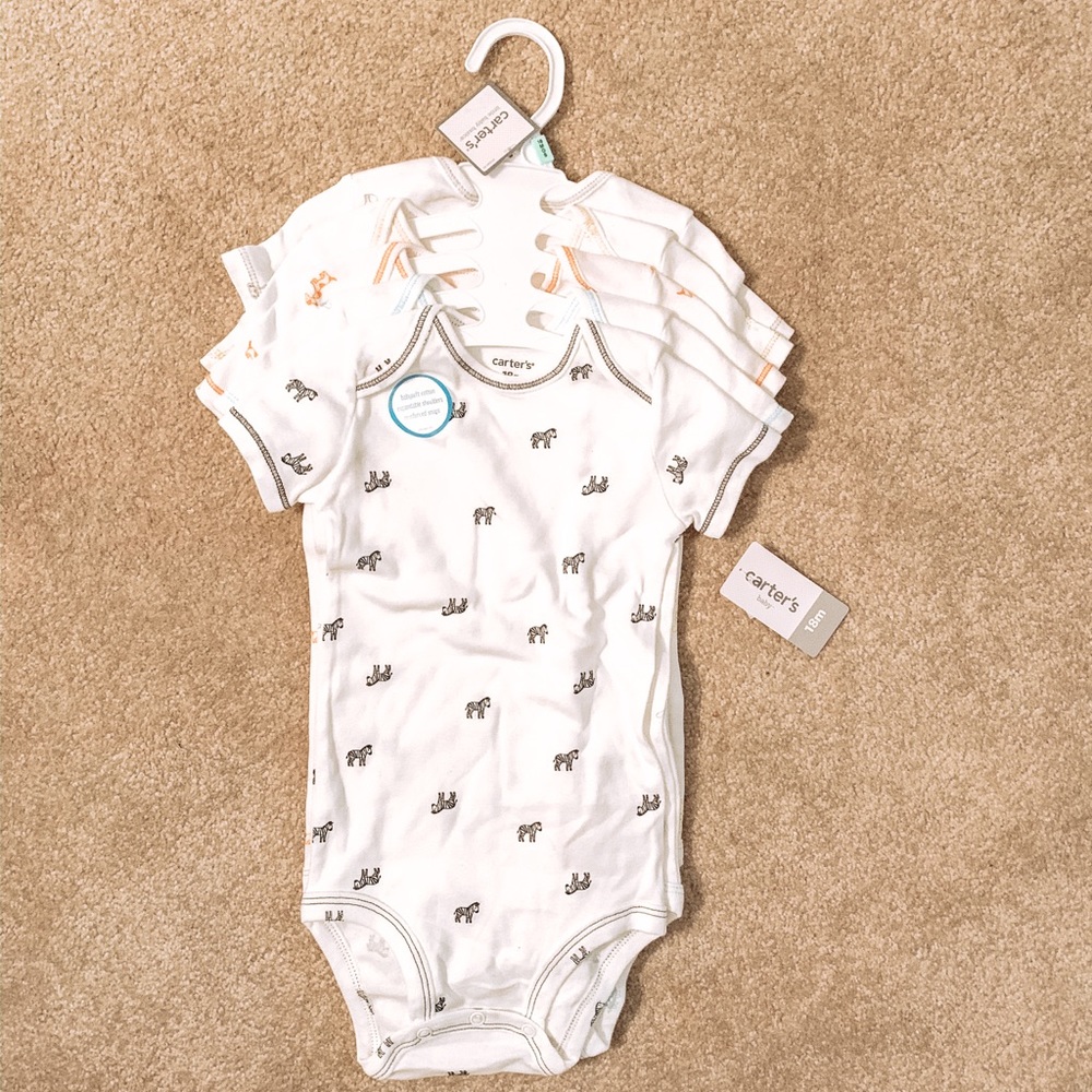 NWT 5 Assorted baby onesies 18months